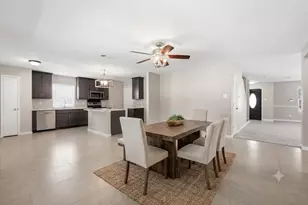 3520 Cattlebaron Dr, Fort Worth, TX 76262 - Photo 8