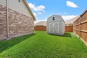 325 Little John Ct, Saginaw, TX 76179 - Photo 34