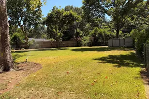 2010 Goldenrod Ln, Arlington, TX 76013 - Photo 20