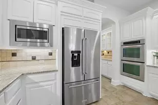 2105 Brandiles Dr, Lewisville, TX 75056 - Photo 10