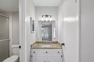 2712 Meadowstone Ct, Carrollton, TX 75006 - Photo 16