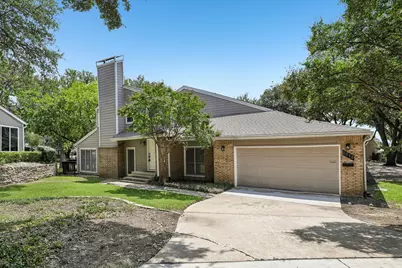 2712 Meadowstone Court, Carrollton, TX 75006 - Photo 2