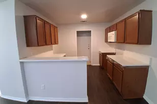 13651 Biggs St, Dallas, TX 75253 - Photo 8