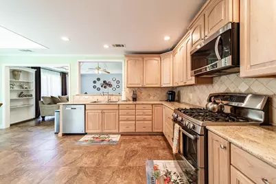 3305 Eisenhower Lane, Plano, TX 75023 - Photo 8