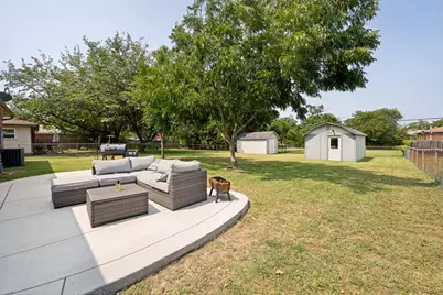 1009 Zelda Drive, Hurst, TX 76053 - Photo 22