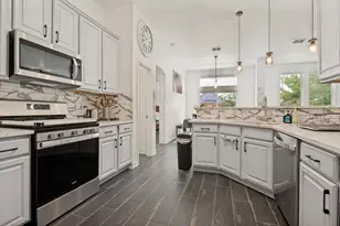 409 Creek Point Ln, Arlington, TX 76002 - Photo 6