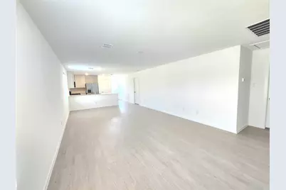2213 Neyland Drive, Ennis, TX 75119 - Photo 2