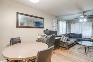 702 Lombardy Ln, Arlington, TX 76013 - Photo 10