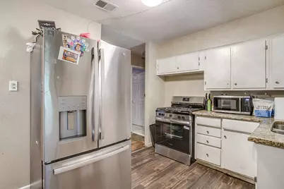 702 Lombardy Lane, Arlington, TX 76013 - Photo 12