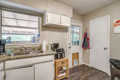 702 Lombardy Lane, Arlington, TX 76013 - Photo 14
