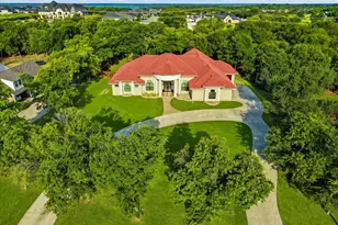 6532 Shoreline Dr, Little Elm, TX 75068 - Photo 2