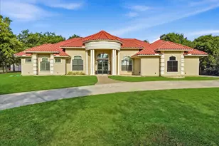 6532 Shoreline Dr, Little Elm, TX 75068 - Photo 2