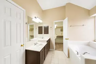10701 Nashville Dr, Frisco, TX 75035 - Photo 24