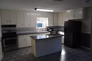 413 Kimbrough St, White Settlement, TX 76108 - Photo 6