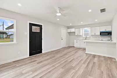 1504 Coral Cut Off, Pelican Bay, TX 76020 - Photo 12
