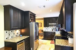 3926 White Oak Ct, Flower Mound, TX 75028 - Photo 6