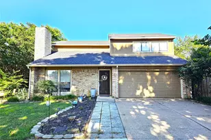 3926 White Oak Ct, Flower Mound, TX 75028 - Photo 1