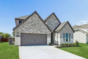 1011 Goldenrod Dr, Justin, TX 76247 - Photo 2