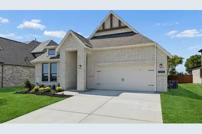 1013 Goldenrod Drive, Justin, TX 76247 - Photo 2