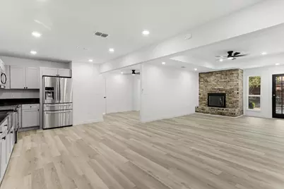 2149 Willow Place #B, Carrollton, TX 75006 - Photo 10