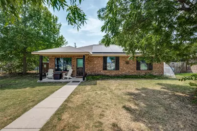 105 N 7th Street, Sanger, TX 76266 - Photo 1