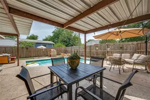 105 N 7th St, Sanger, TX 76266 - Photo 2