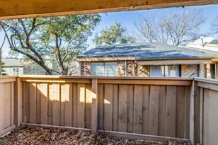 8110 Skillman St, Dallas, TX 75231 - Photo 10