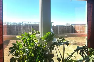 455 N Manchester Street N, Van Alstyne, TX 75495 - Photo 6