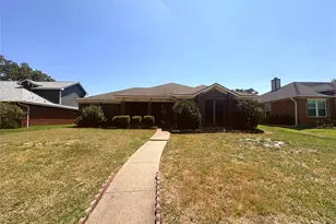 2318 Crystal Creek Ln, Garland, TX 75040 - Photo 1