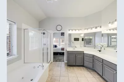 13827 Plum Valley Drive, Frisco, TX 75033 - Photo 24