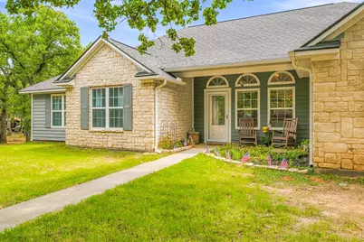 330 Rambling Oaks Road, Graham, TX 76450 - Photo 2