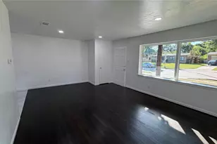 10816 Mandalay Dr, Dallas, TX 75228 - Photo 10