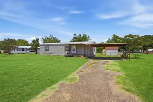 2303 Balboa Ct, Granbury, TX 76048 - Photo 4