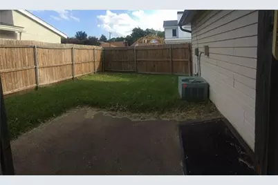 2312 Garden Park Court, Arlington, TX 76013 - Photo 14