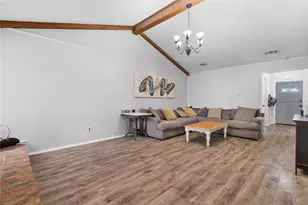 2001 Chalice Rd, Arlington, TX 76014 - Photo 6
