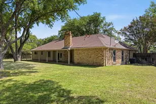 5709 Silver Lake Cir, Waco, TX 76710 - Photo 28