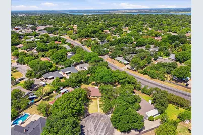 5709 Silver Lake Circle, Waco, TX 76710 - Photo 34