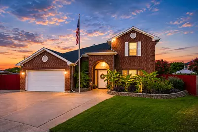 6001 Prairie Wood Court, Arlington, TX 76018 - Photo 2