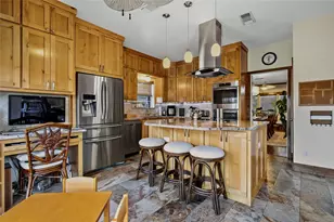 6001 Prairie Wood Ct, Arlington, TX 76018 - Photo 8