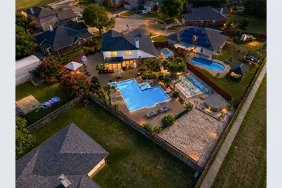 6001 Prairie Wood Court, Arlington, TX 76018 - Photo 1