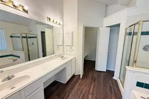6224 St Leonard Dr, Arlington, TX 76001 - Photo 10