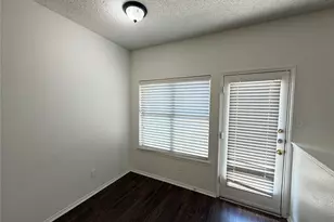 6224 St Leonard Dr, Arlington, TX 76001 - Photo 14