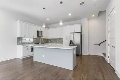 2450 N Garrett Avenue #14, Dallas, TX 75206 - Photo 2
