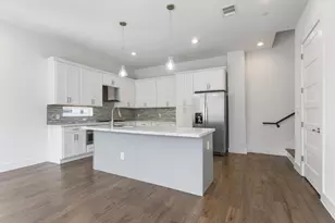 2450 N Garrett Ave, Dallas, TX 75206 - Photo 2