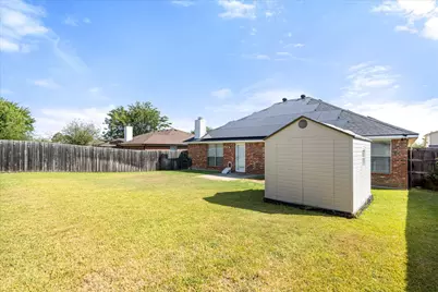 621 Creekview Drive, Burleson, TX 76028 - Photo 30