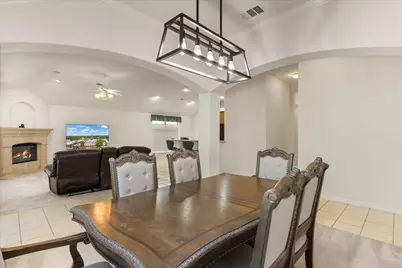 621 Creekview Drive, Burleson, TX 76028 - Photo 8