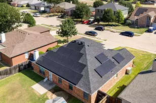 621 Creekview Dr, Burleson, TX 76028 - Photo 34