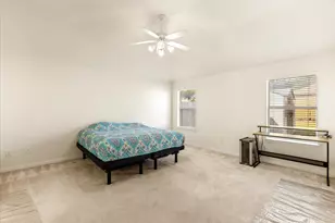 621 Creekview Dr, Burleson, TX 76028 - Photo 22