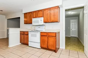 2127 N Village Dr, Bonham, TX 75418 - Photo 6