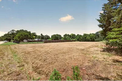1306 Ranch Road, Grand Prairie, TX 75052 - Photo 2
